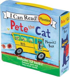 Pete the Cat 12-Book Phonics Fun! A Box of 12 Mini-Books Featuring Short and Long Vowel Sounds – Expert-Reviewed Beginning Readers for Kids (Ages 3-6) (I Can Read Phonics)